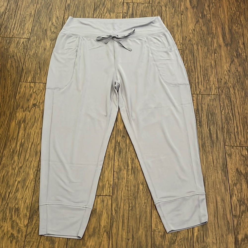 Fabletics High Waisted Joggers